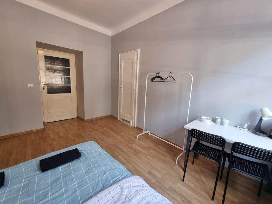 Fantastic Krk - Kr6 Room D Krakow Exterior photo